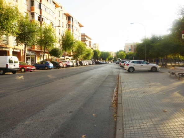 Plaza de parking en Torreforta