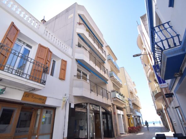 Dúplex de Ensueño Lateral al Mar en la Calle Carme de Calafell