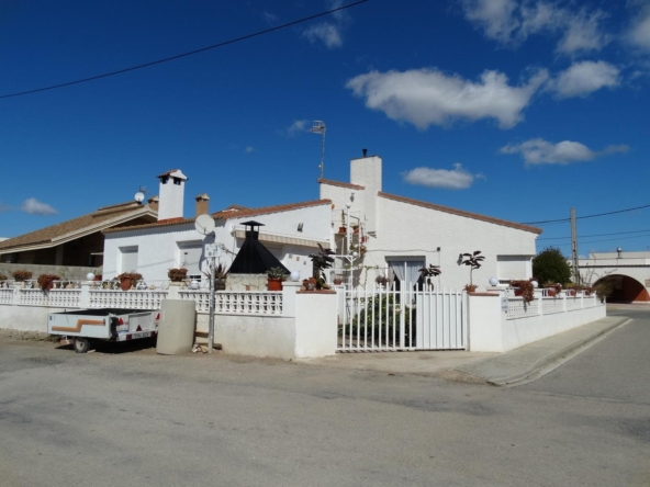 CASA CHALET EN ELS MUNTELLS - DELTA DEL EBRO