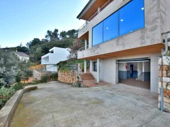 Moderna casa en venta en Matadepera