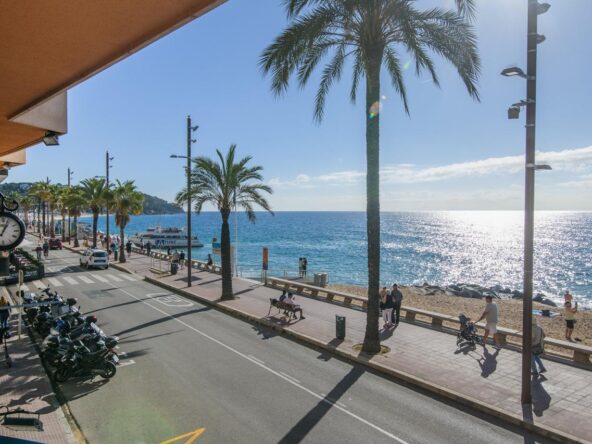 Oficina en Primera Línea de Mar en Lloret de Mar