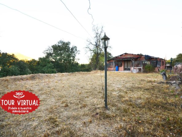 Parcela en Prades, la "Vil·la vermella".