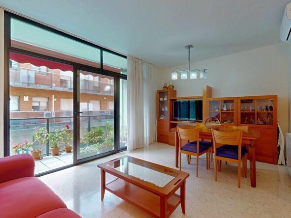 CON PLAZA DE PÁRQUING y TRASTERO