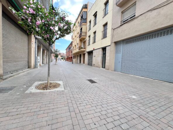 Aparca sin estrés: tu nueva plaza en Bartomeu Robert te está esperando