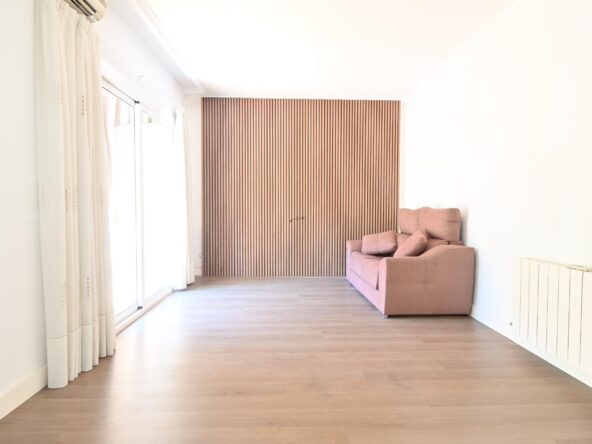 PISO AMPLIO EN EL CENTRO