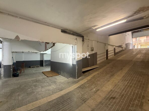SE VENDE AMPLIO LOCAL EN PLENO Eixample de 640 m2