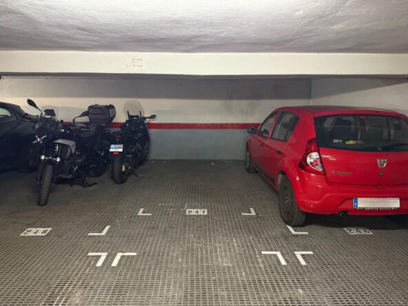 Dos plazas de parking conjuntas,