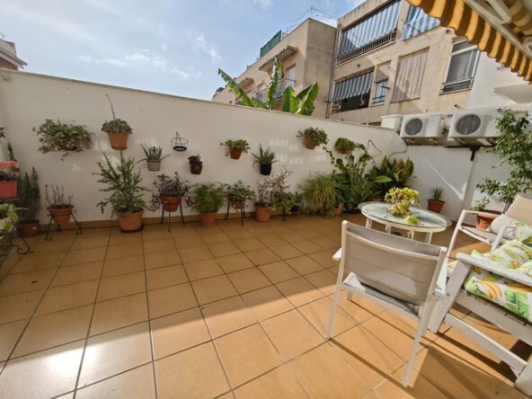 Amplio piso de tres habitaciones en el centro de La pobla de Mafumet