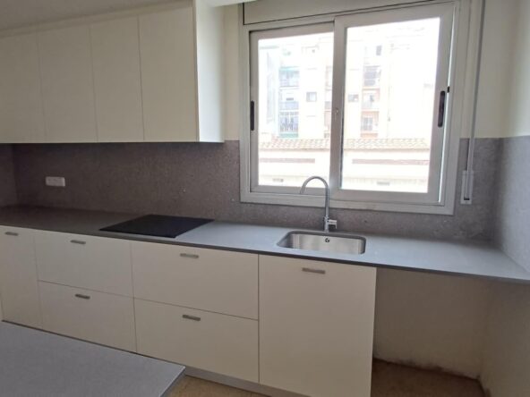 Segundo piso bajo cubierta con dos terrazas a la venta en Granollers