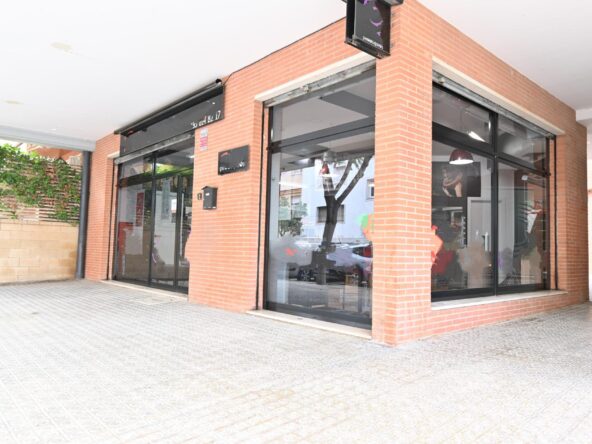 LOCAL ESQUINERO FABRICA NOVA