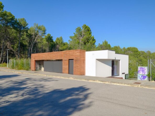 TERRENO EN LA COLONIA DEL PALAU, ZONA URBANA DE SANT ANDREU DE LA BARCA CON EXCELENTES VISTAS Y AL LADO DE TODOS LOS SERVICIOS