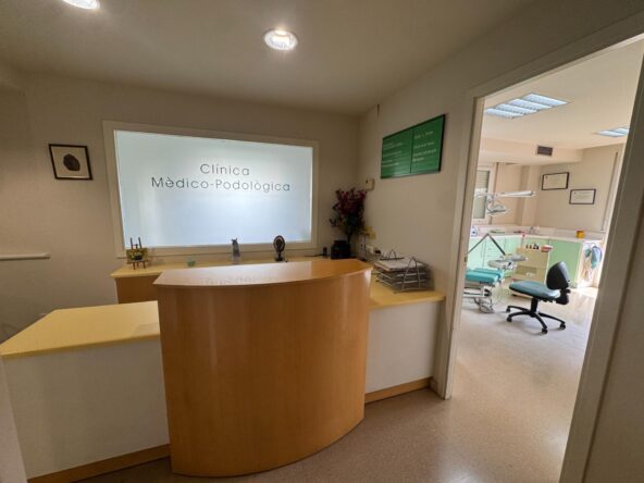 Local comercial sanitario en pleno corazón de la zona comercial de Martorell