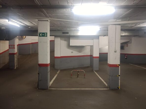 Dos plazas de parking en venta en Can Pantiquet.