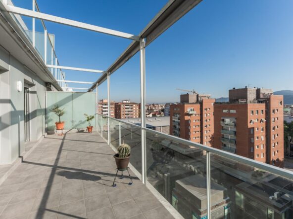 Donde la luz y el espacio marcan la diferencia: dúplex exclusivo con terrazas