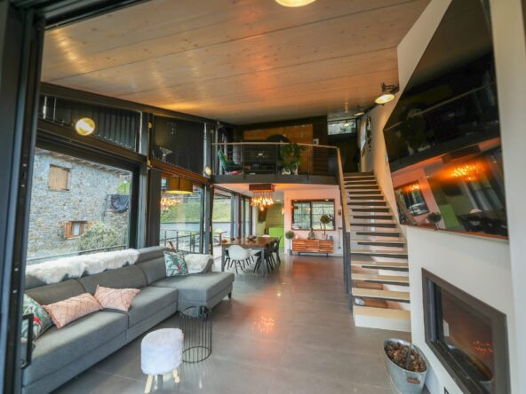 Espectacular y exclusiva Casa de diseño con impresionantes  vistas al valle de La Molina, Alp