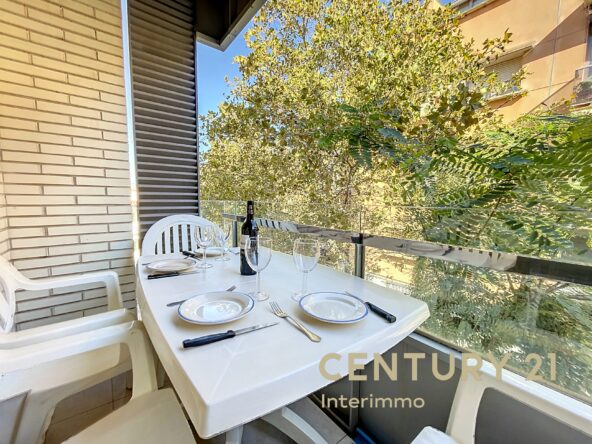 Piso de 3 dormitorios en el corazón de Rosas en venta: