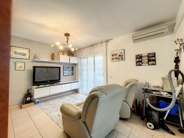 APARTAMENTO CERCA DE LA PLAYA EN STA MAGARITA, EN ROSES.