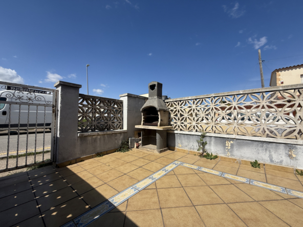 Casa adosada de 2 plantas en Empuriabrava, para reformar