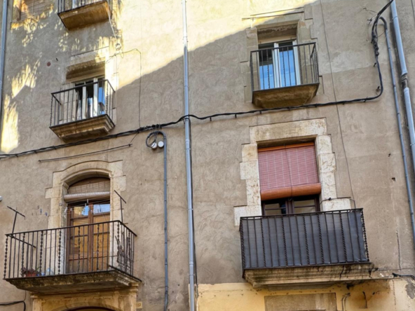 Apartamento reformado, único y con carácter, en la Bisbal de Empordà, donde la historia se encuentra con la modernida