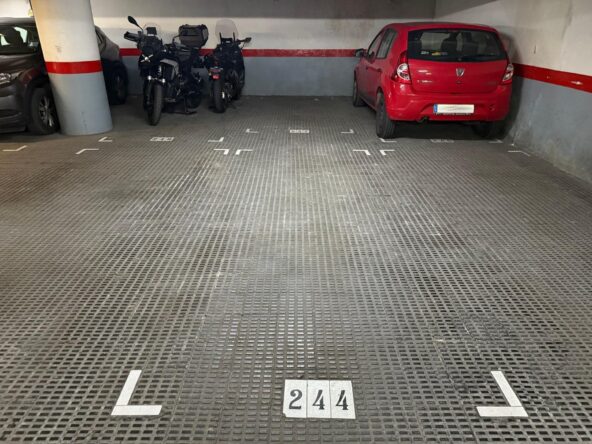 Dos plazas de parking conjuntas,