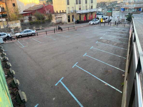 Solar urbano en PERMUTA en la calle principal comercial de Arbúcies