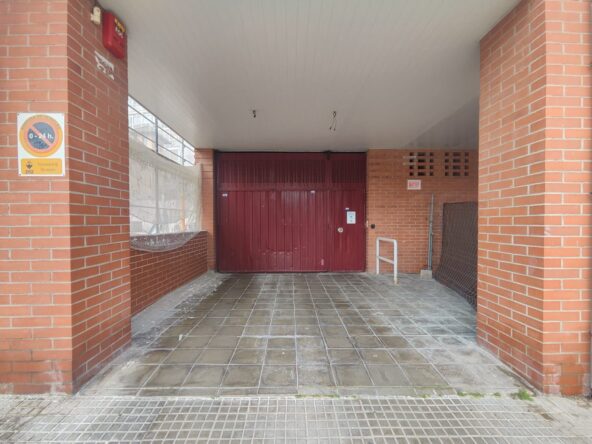 Plaza de aparcamiento individual en venta en el centro de Montmeló