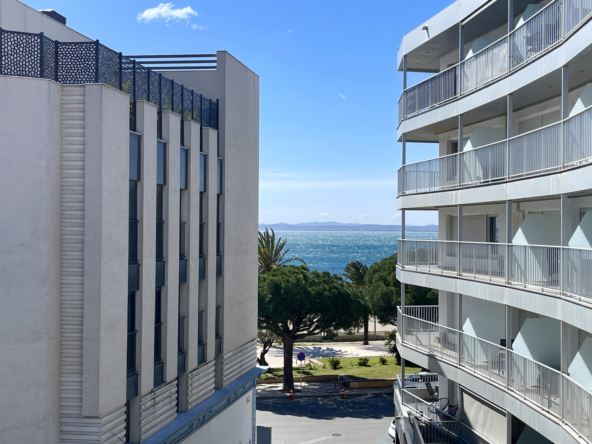 Precioso apartamento a 40m de playa, preciosas vistas al mar