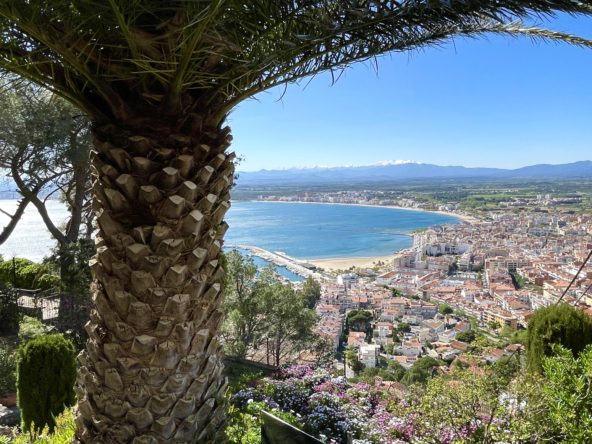 Villa mediterránea con espectaculares vistas al mar - La casa de tus sueños!
