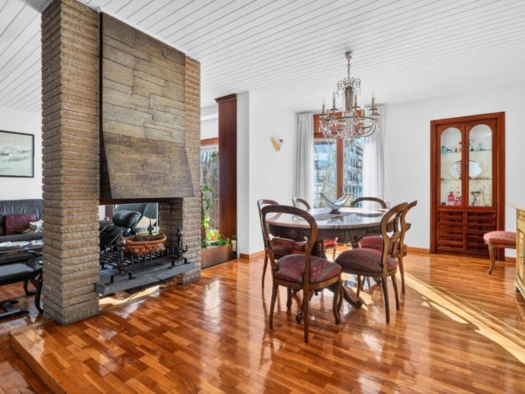 Piso regio de 5 habitaciones, gran terraza de 316m2 y plaza de parking