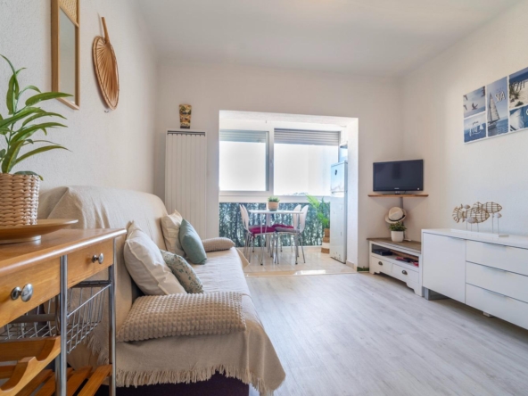 Piso muy cerca de la playa de Riells y de los comercios.