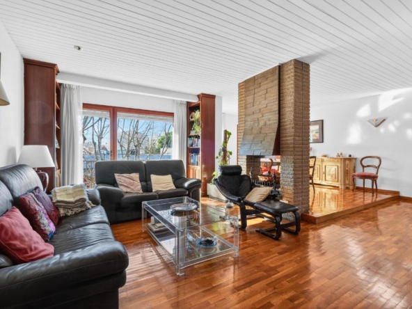 Piso regio de 5 habitaciones, gran terraza de 316m2 y plaza de parking