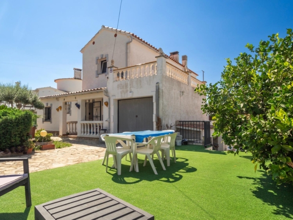 Casa espaciosa con vistas al mar y piscina privada zona Puig Sec