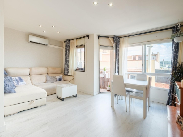 ENCANTADOR PISO PARA ENTRAR A VIVIR EN SANT ANDREU DE LA BARCA