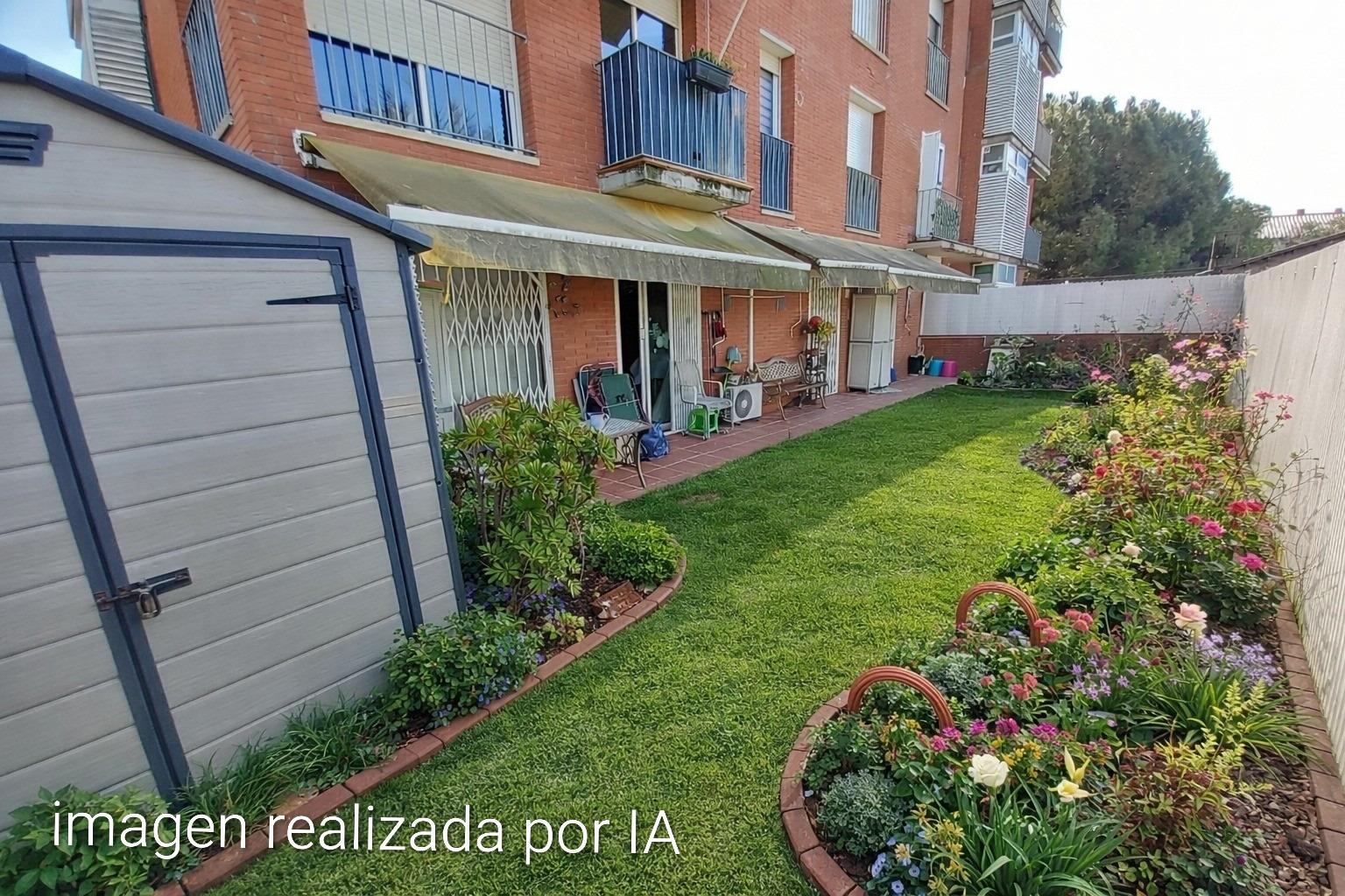 PISO CON JARDIN DE 75m2 Y PARKING