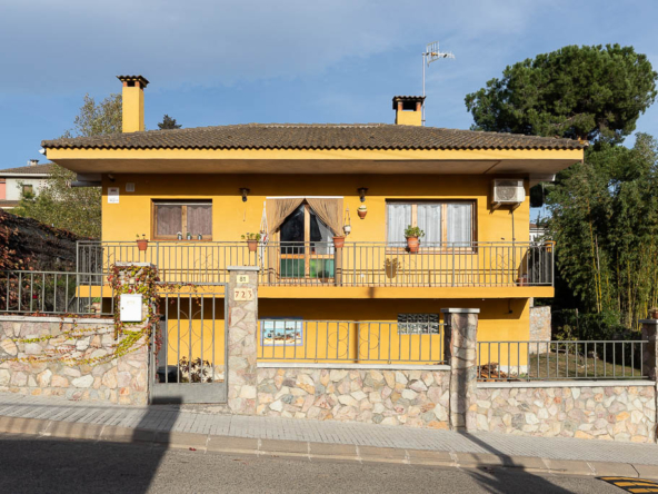 CASA INDEPENDIENTE EN VENTA EN FOGARS DE LA SELVA!!