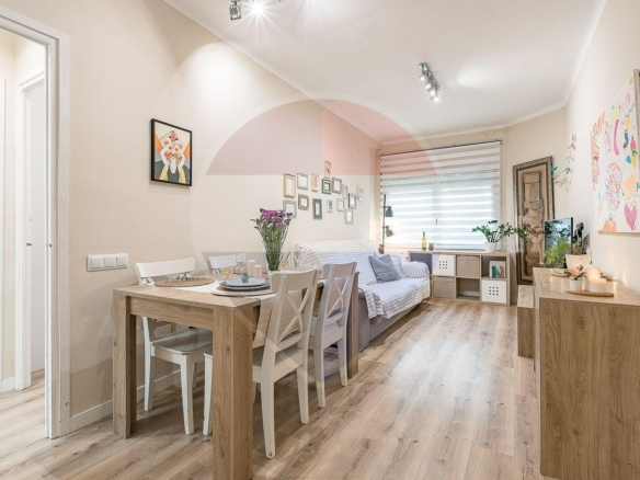 Piso de 3 habitaciones con ascensor y terraza en Vila de Gràcia