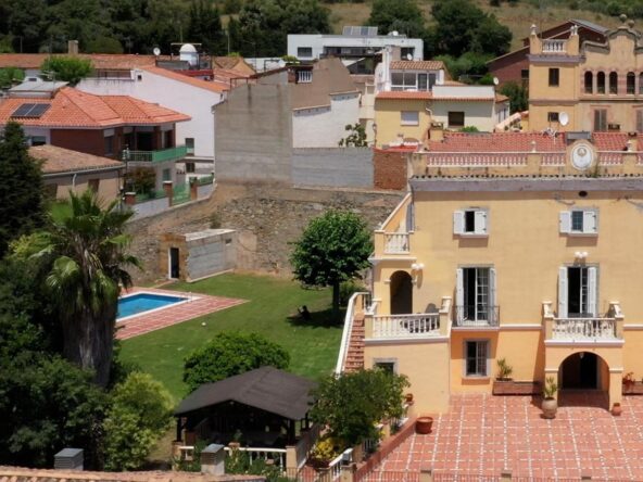 EL MARESME - TEIA - CASA DE ESTILO NEOCLÁSICO