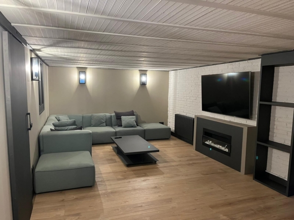Loft de doble altura con bóveda catalana en el corazón de Vila de Gràcia