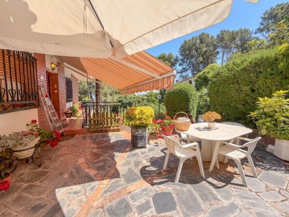 Una casa para vivir, disfrutar y reunir a toda la familia. Con opción dos familias.