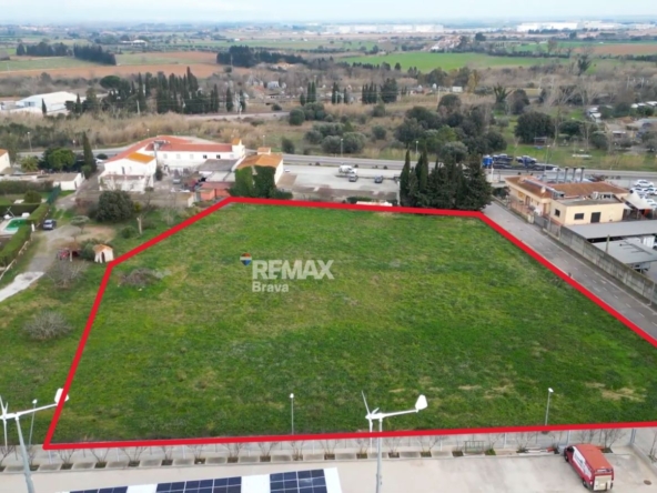 Figueres | Gran oportunidad de inversión: terreno terciario para hostelería y actividad empresarial