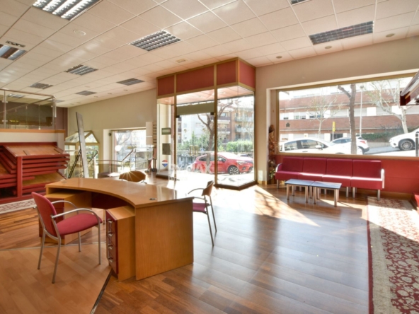 Barcelona | Sant Feliu de Llobregat: Exclusivo local comercial de 385 m² en ubicación estratégica