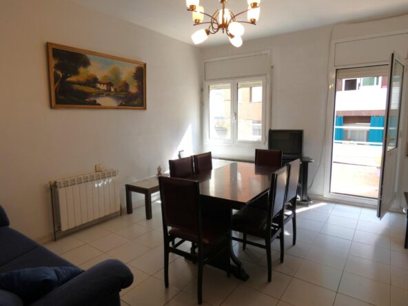 Espaciosa casa pareada de 300 m² con gran garaje y terraza en el centro de Santa Margarida de Montbui