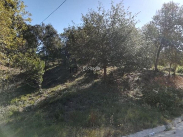 Solar urbano de 1.101 m² en la urbanización Les Ferreres, Tordera