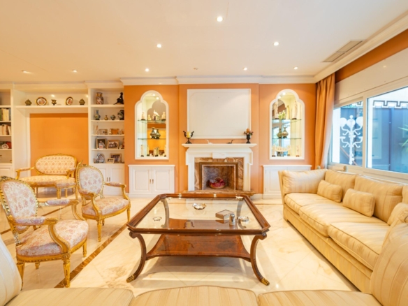 CHALET ADOSADO EN PEDRALBES, BARCELONA