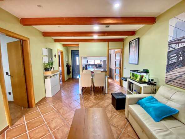 Tordera | Vivienda de 2 habitaciones con amplio patio y entrada independiente
